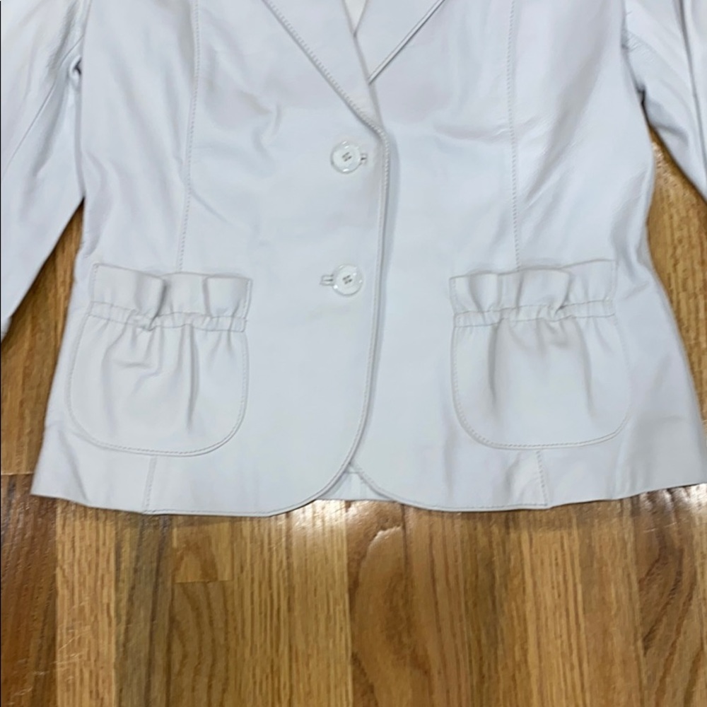 Adorable white leather jacket - Picture 3 of 4